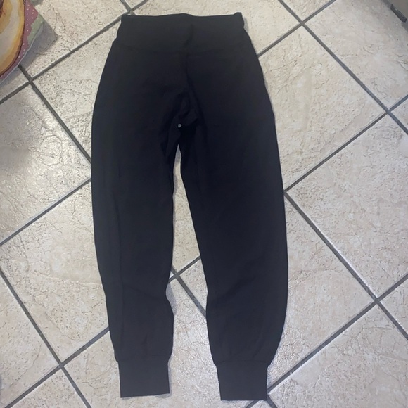 Lululemon joggers - Picture 1 of 3